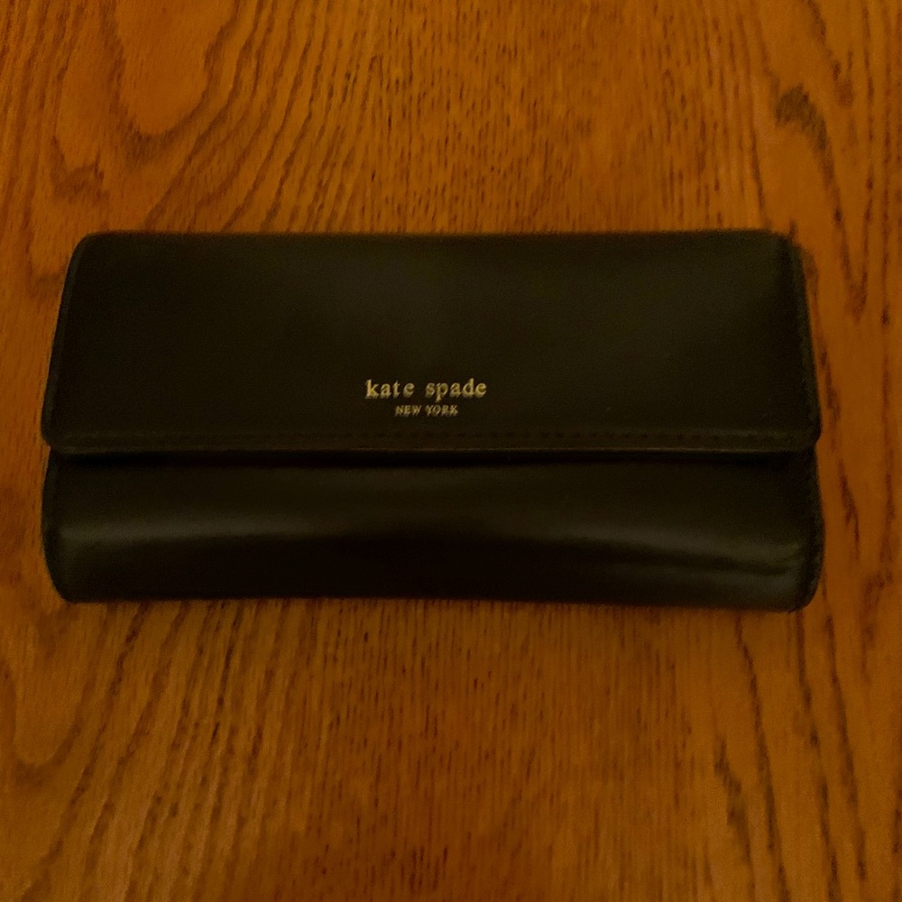 Kate Spade never used brown leather wallet